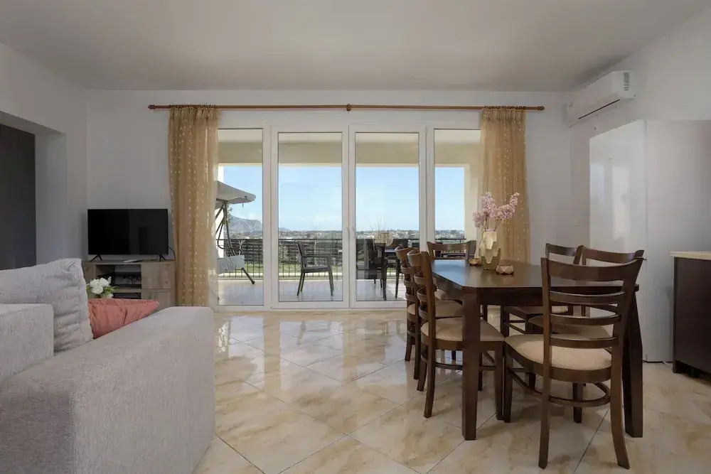 Altamira I 8 Guests With Veranda and Valley Views