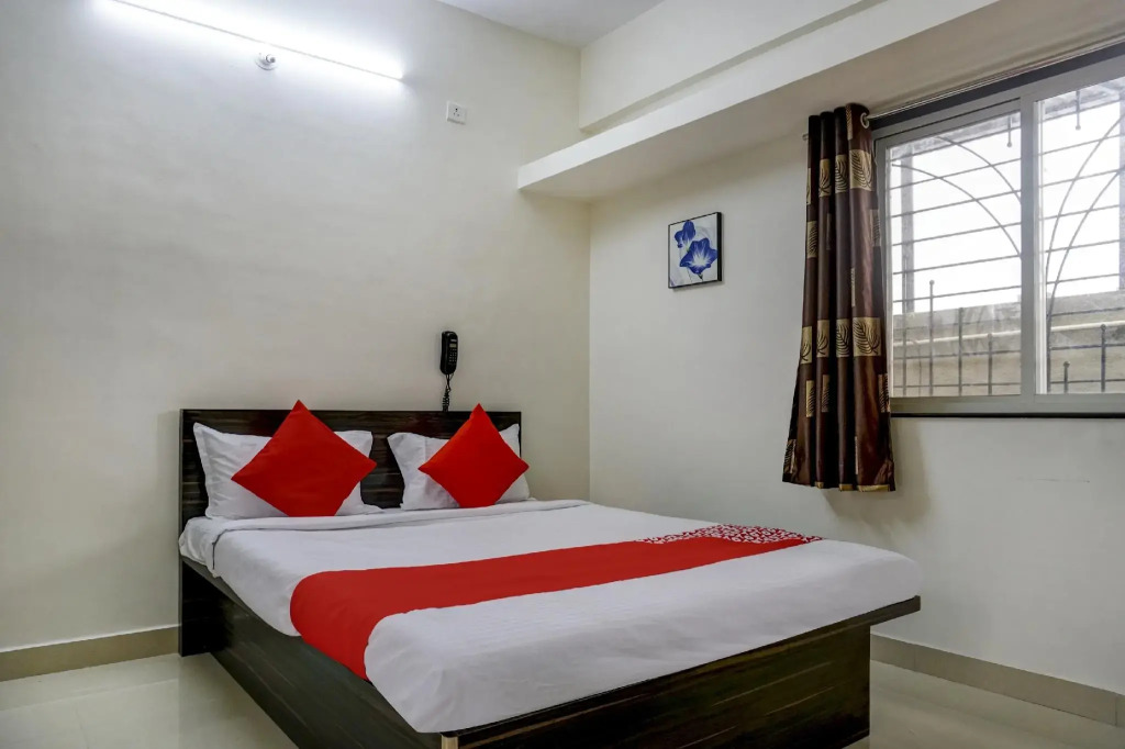 OYO Flagship 79177 Hotel Komfort Inn