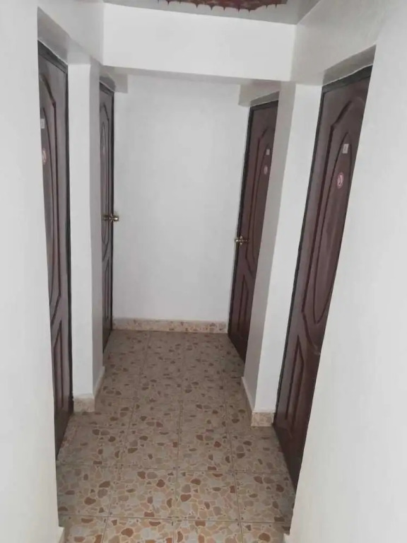 Guest House Hotel Chrisna - Hostel