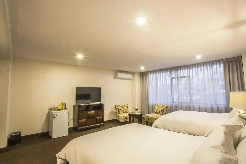ROLES Hotel