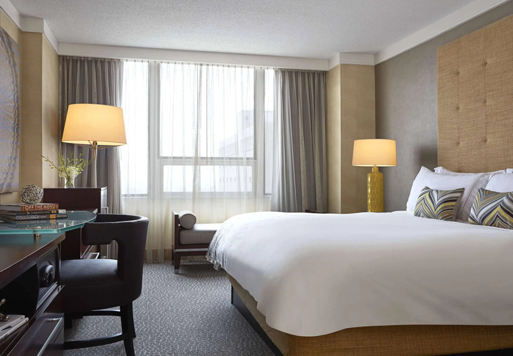 Renaissance Columbus Downtown Hotel