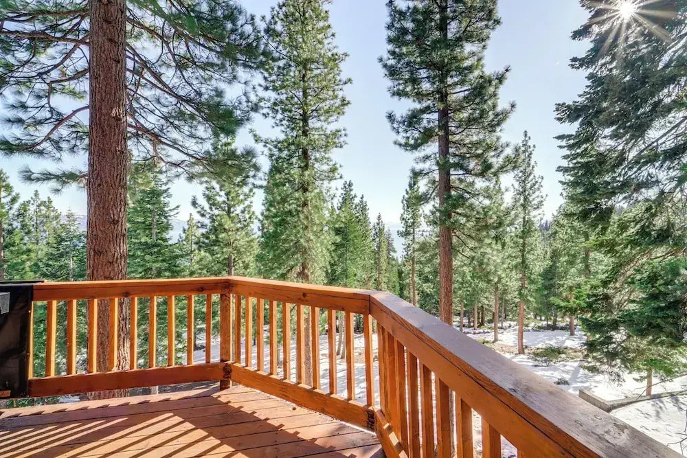 6 Mi to Ski Slopes! Family Tahoe Cabin w/ 3 Decks
