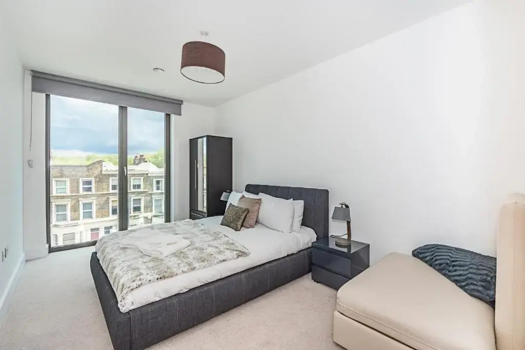 Stunning Brand New Westminster Apartment