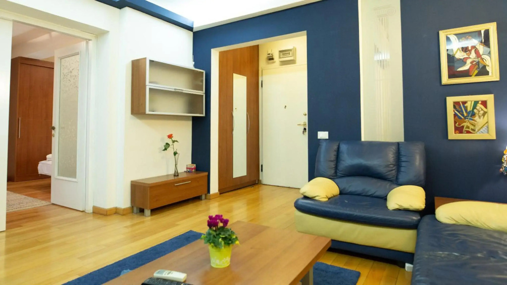 Nicole's Dorobanti Studio