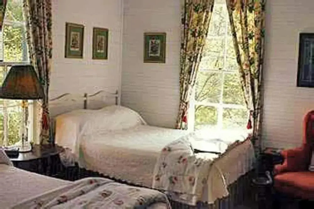 Edgeworth Inn