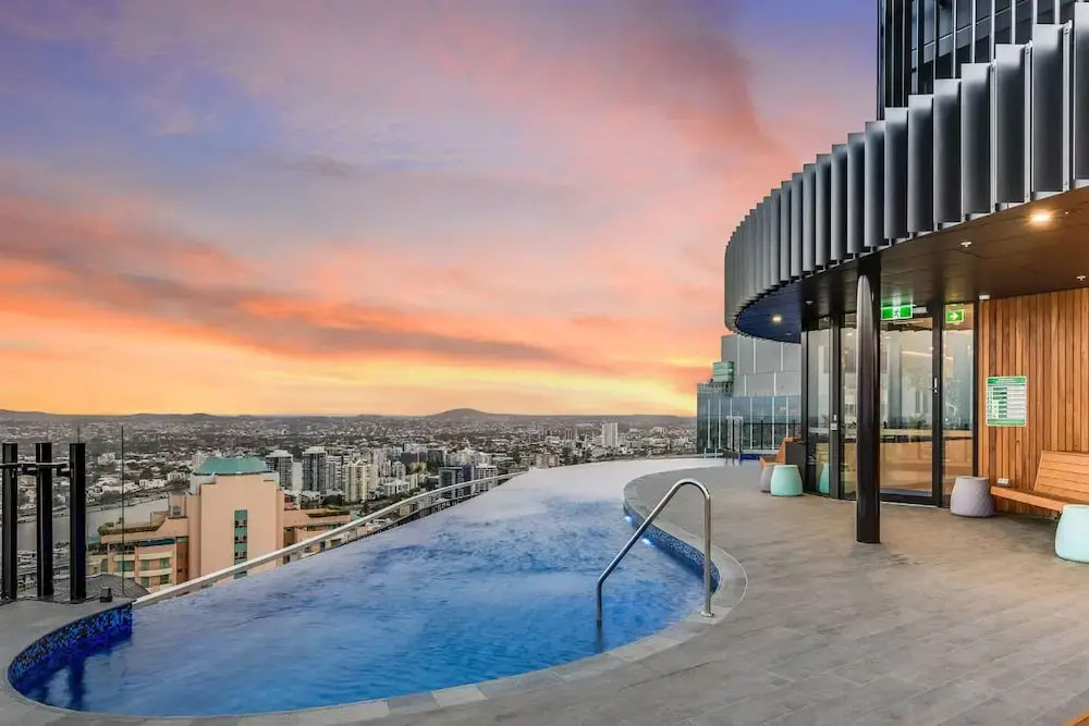 Stunning Urban Apartment In The CBD