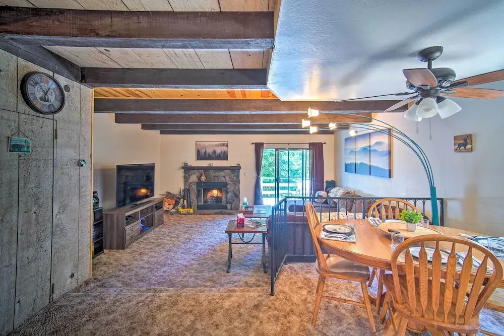 San Bernardino Mtn Retreat w/ Furnished Deck