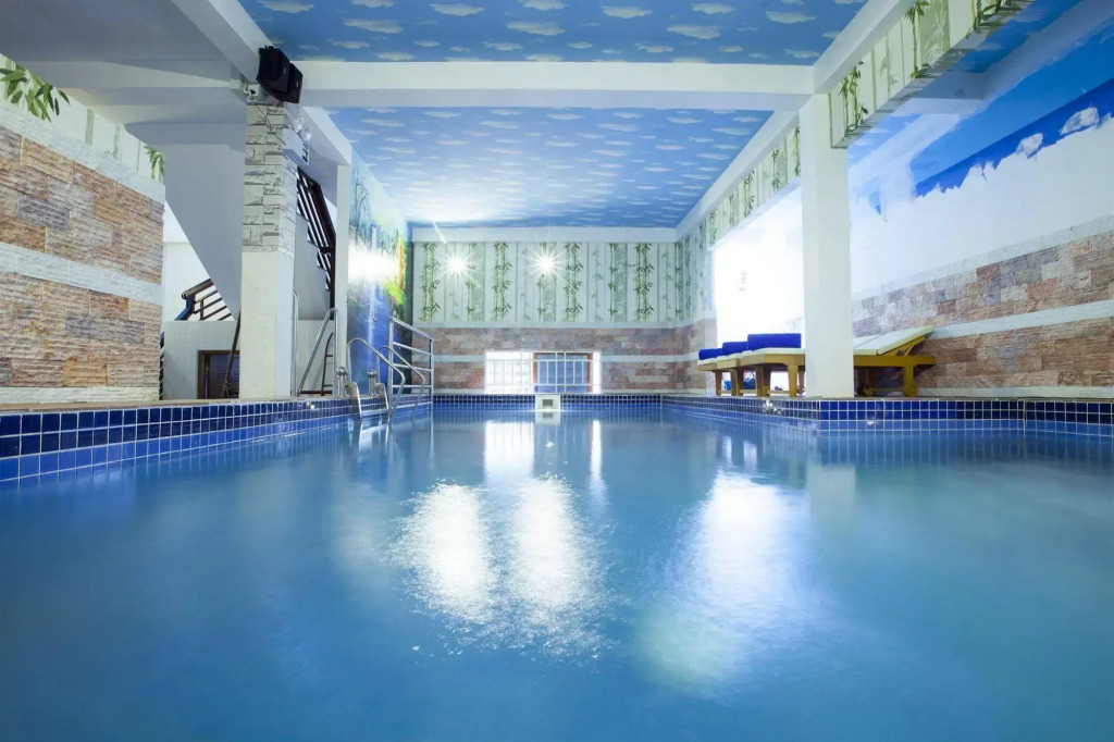 Homefeel CS Hotel