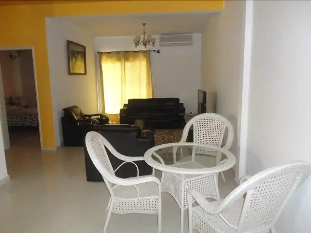 Residence Yoff Toundou Bya