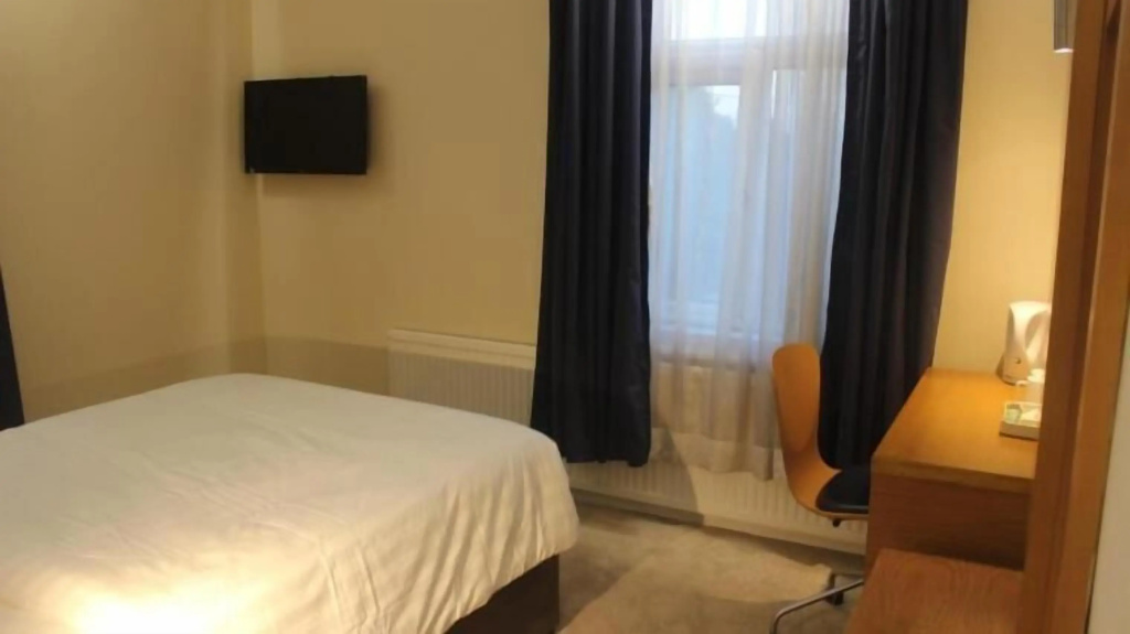 Corona Hotel Rotherham Sheffield Meadowhall