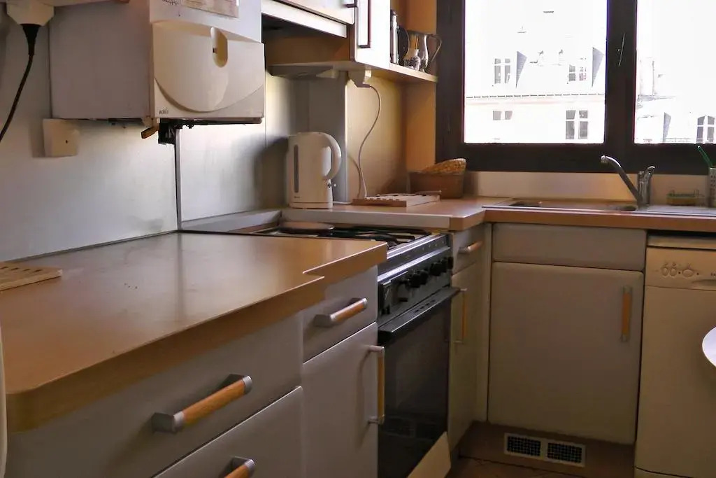 Apartment Living Jean Nicot