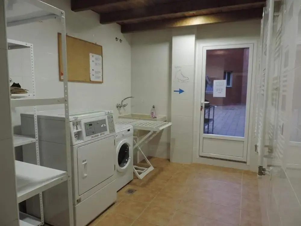 Albergue Santo Tomás de Canterbury - Hostel