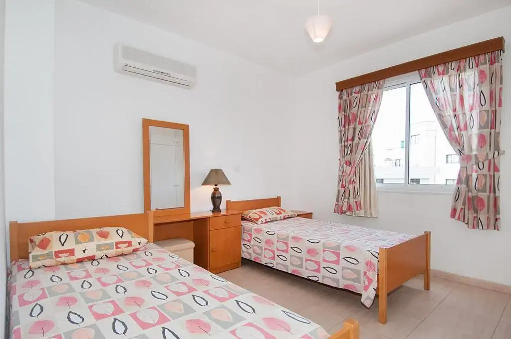Oliva Faros Suite