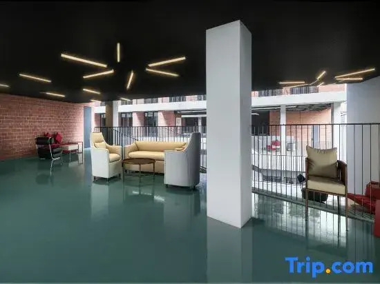 Taoyi Chaosheng Apartment (Taoxichuan Cultural and Creative Block)