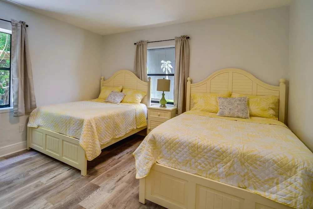 Melbourne Escape w/ Screened Patio, Near Beaches!