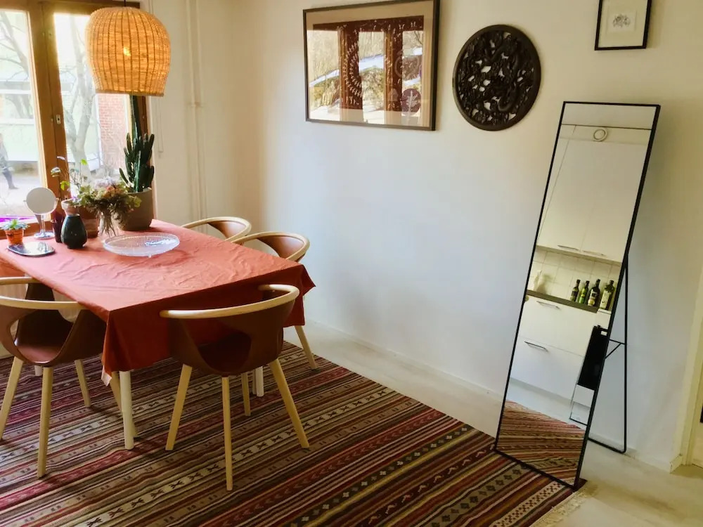 Large artsy apartment in Pasila