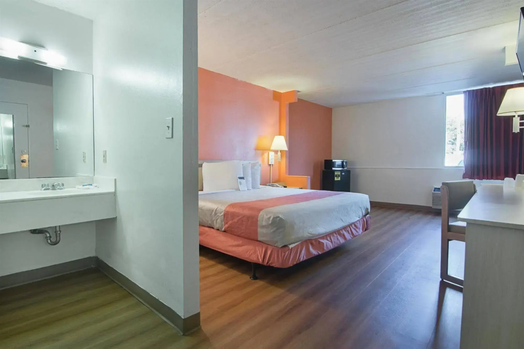 Motel 6-Decatur, GA