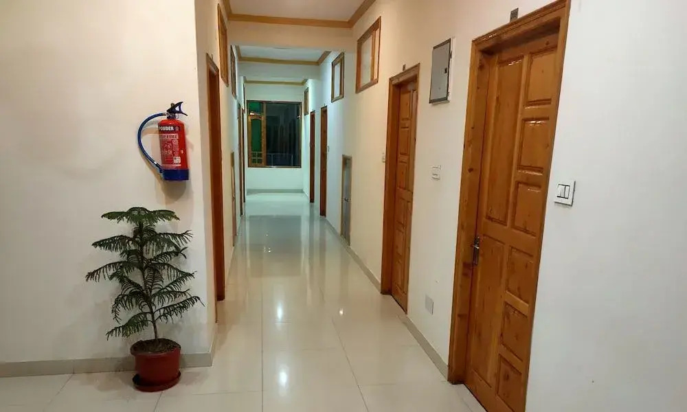 Hotel Sarla Regency