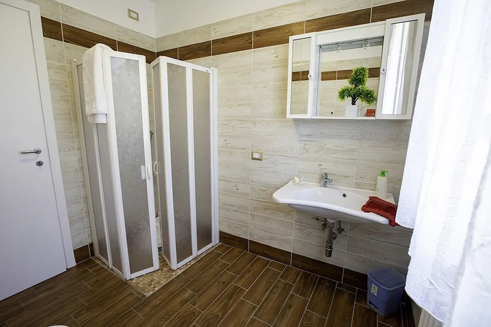 Lagoonside Elegance With Sauna