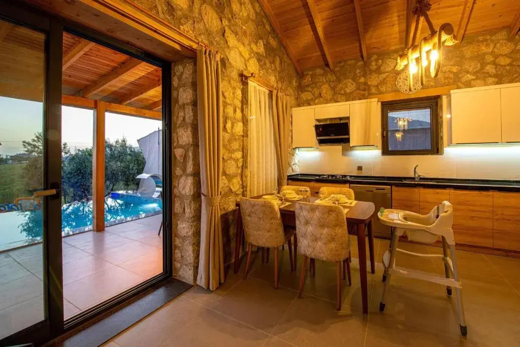 Beyza- Fethiye'de 2+1 Jakuzili Villa