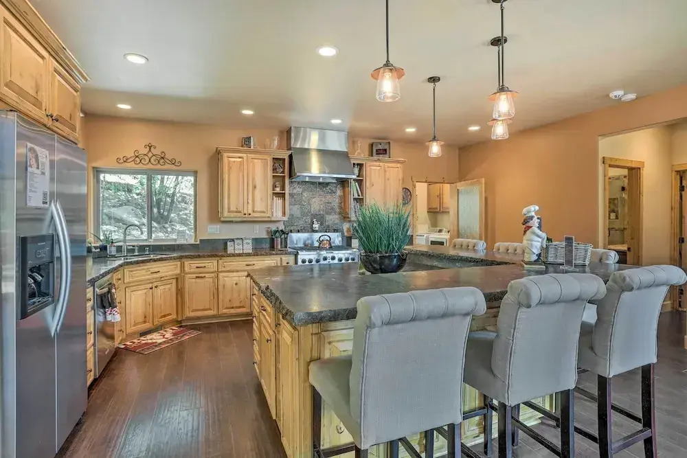 'the Zen Playhouse' w/ Lake Arrowhead Access!