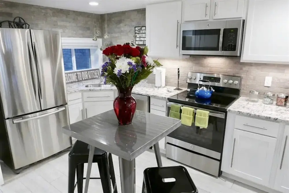 Stylish & Modern Apt Shaw Pking