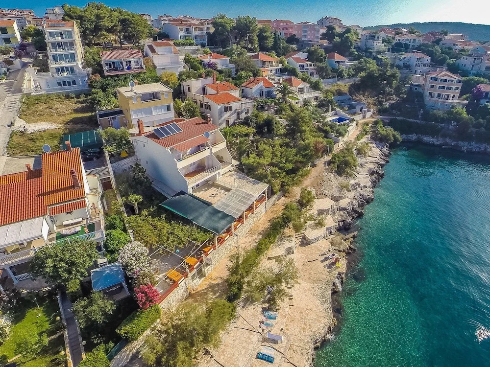 Apartments Ana