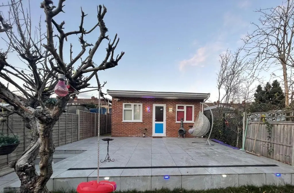 Modern Garden House