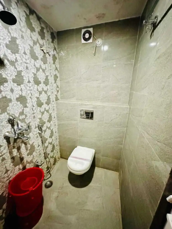 Hotel M K Grand