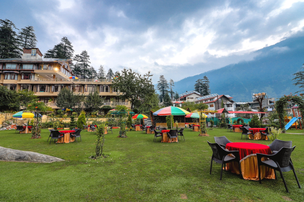 Snow Valley Resorts & Spa Manali
