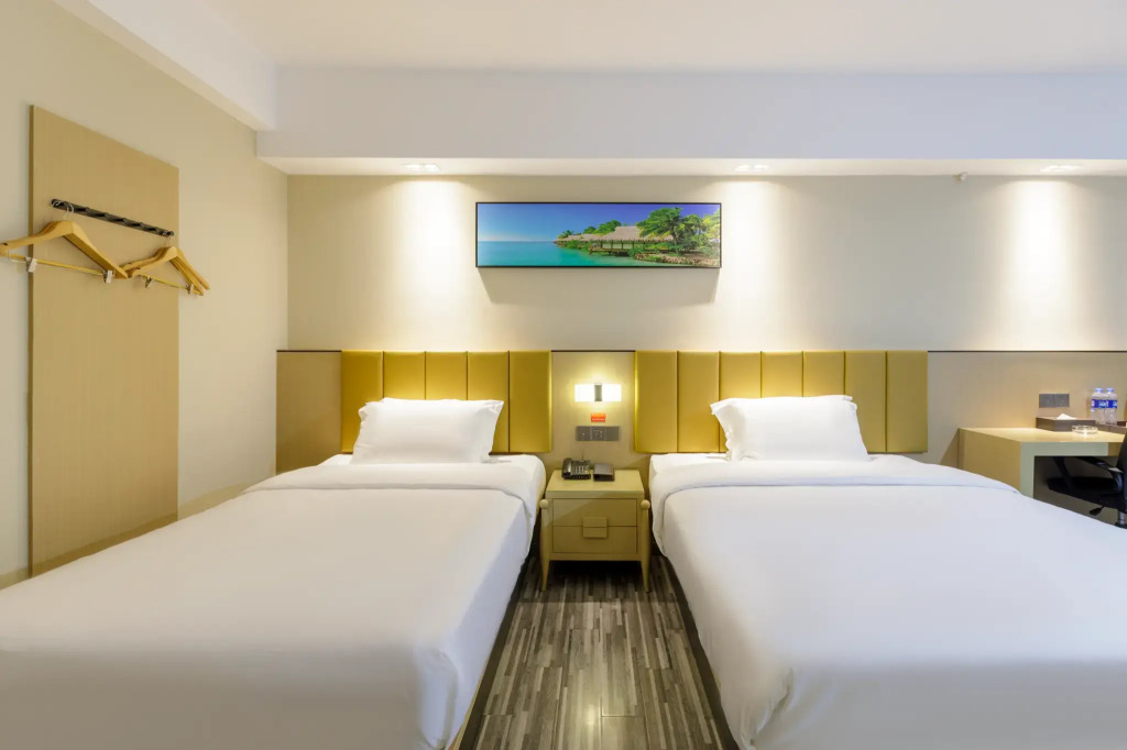 Jingtu hotel zhanjiang dingsheng plaza store