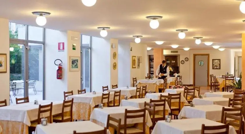 Hotel Idania