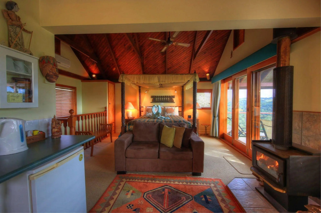 Maleny Tropical Retreat Balinese B&B