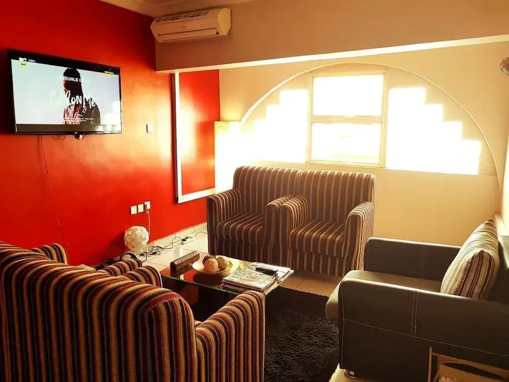 Number 95 Suites