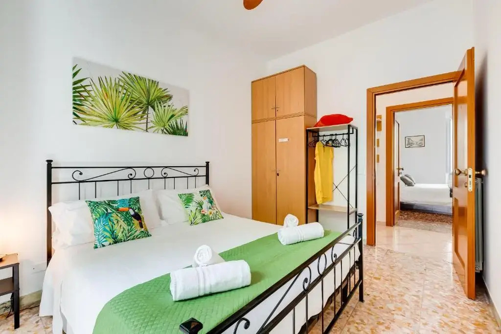 Tasso Street 102