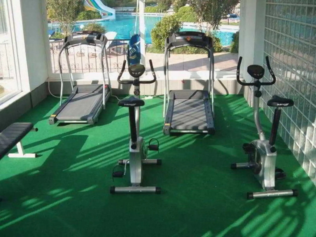 Voxx Resort