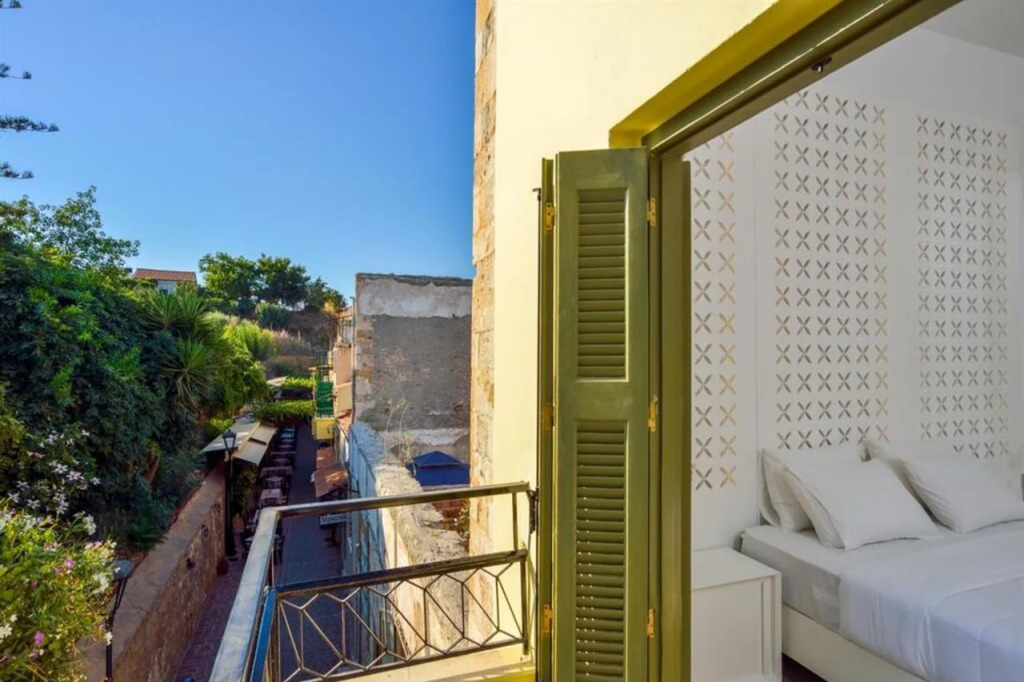 Elia Portou Luxury Residence