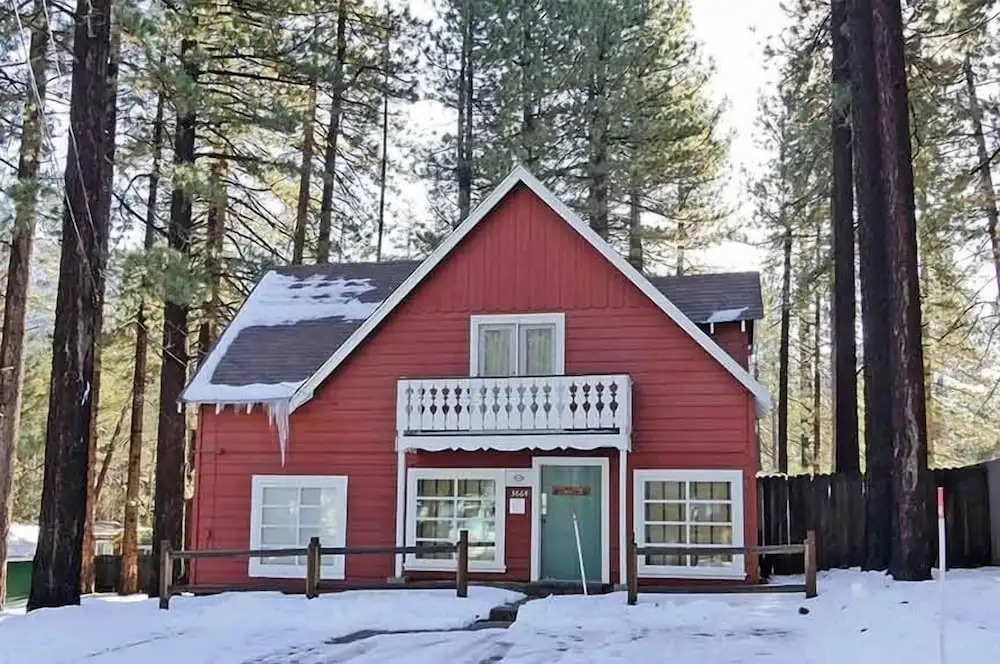 3664 Birch Avenue 5 Bedroom Cabin by RedAwning