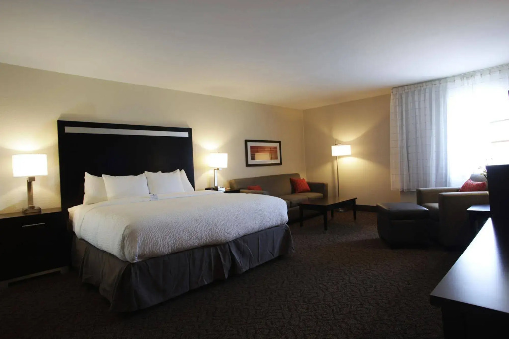 Carrollton Hotel