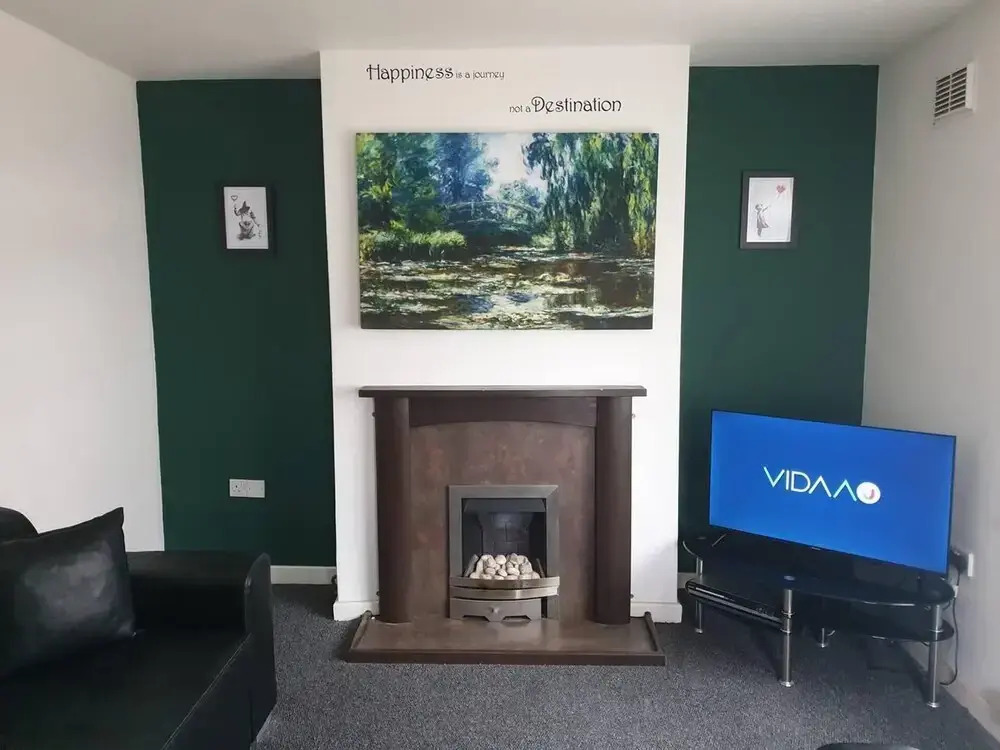 Sleeps 6, Guests&contractors, Wi-fi, Free Parking