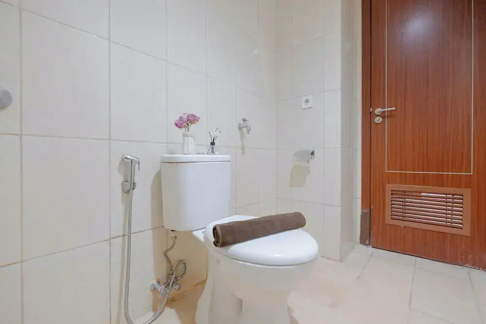 Minimalist and Well Designed 2BR Apartment with Extra Room at Vittoria Residence