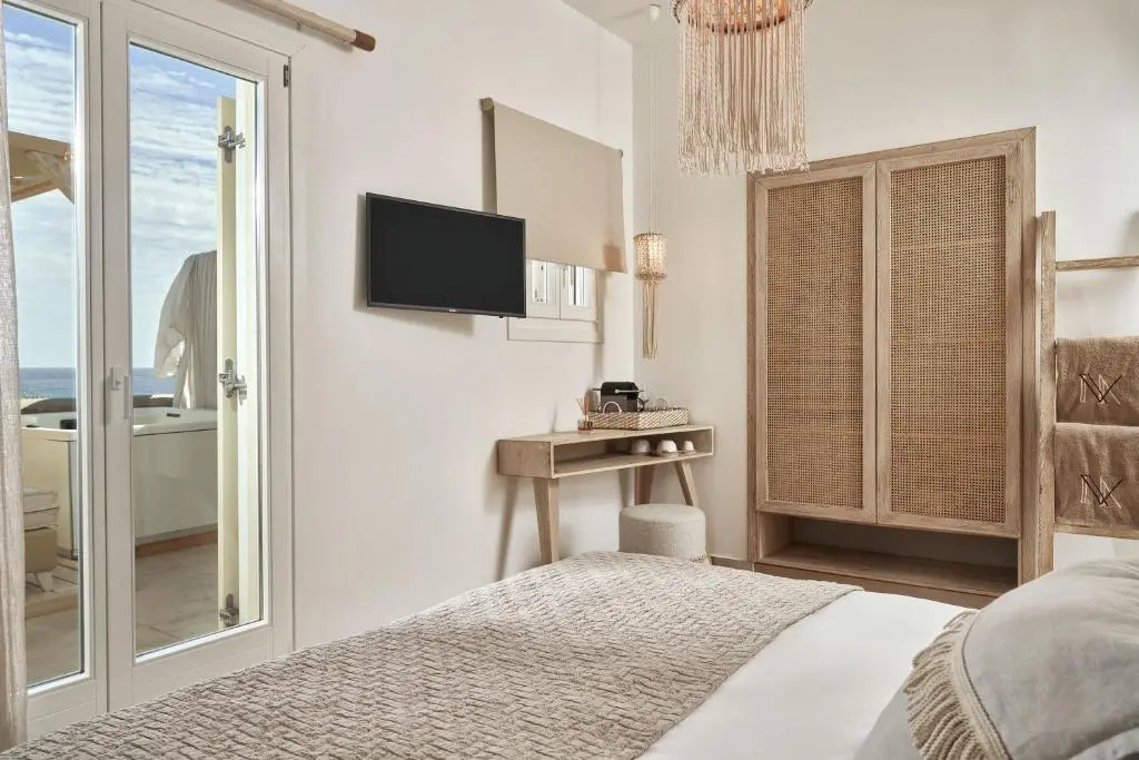 Volcano Luxury Suites Milos