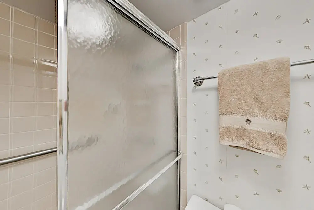 Modernized Oceanfront Beach 2 Bedroom Condo