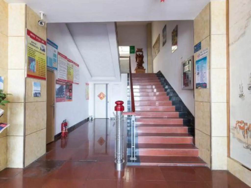 Super 8 Hotel (Lianyungang East Jiefang Road Wanda Branch)