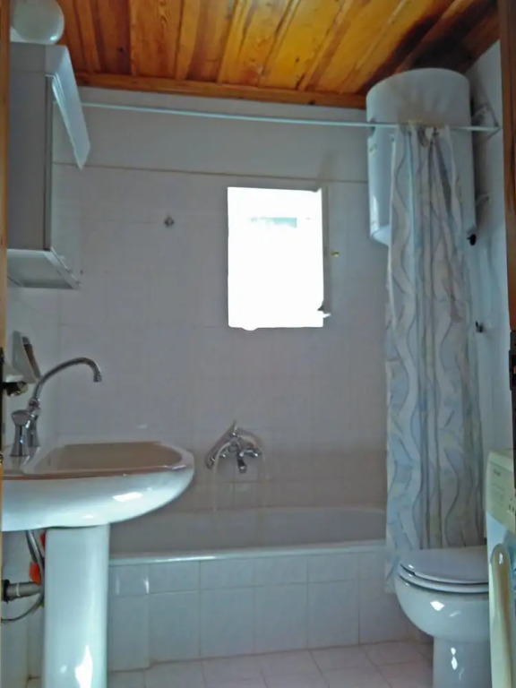 Guesthouse Iro
