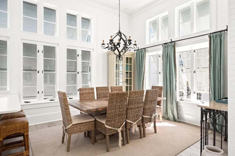 Gulf Views Steps To Seaside Town Center Bella Vita - Newly Remodeled! 4 Bedroom Home by RedAwning