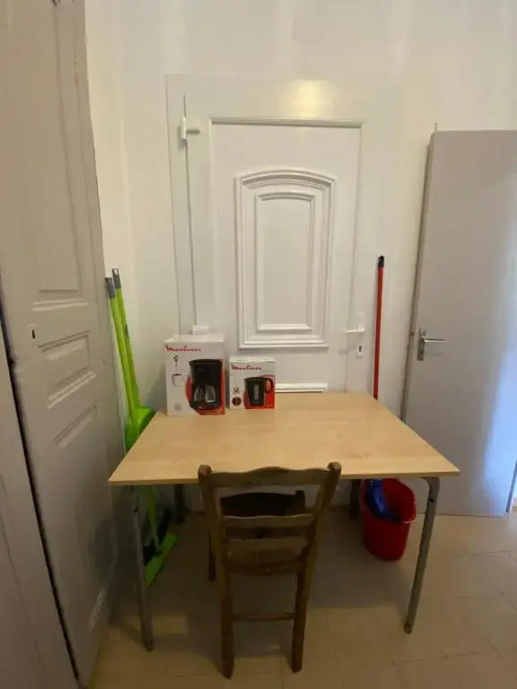 Charmant T1 plein centre Corte au 13 cours paoli wifi gratuit calme lumineux