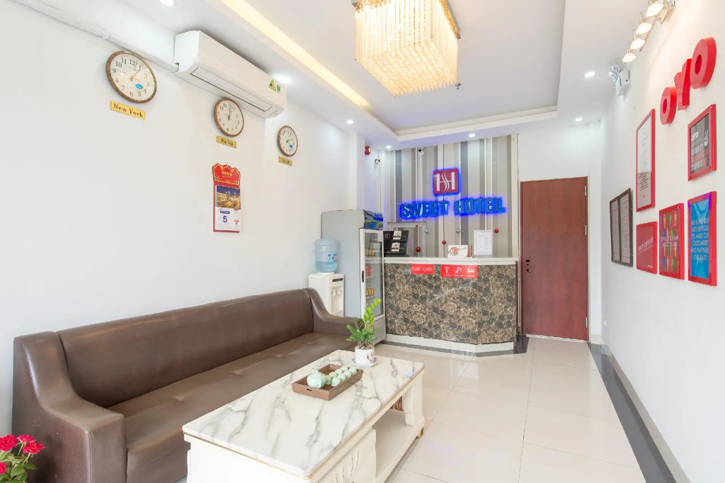 OYO 196 Sweet Hotel