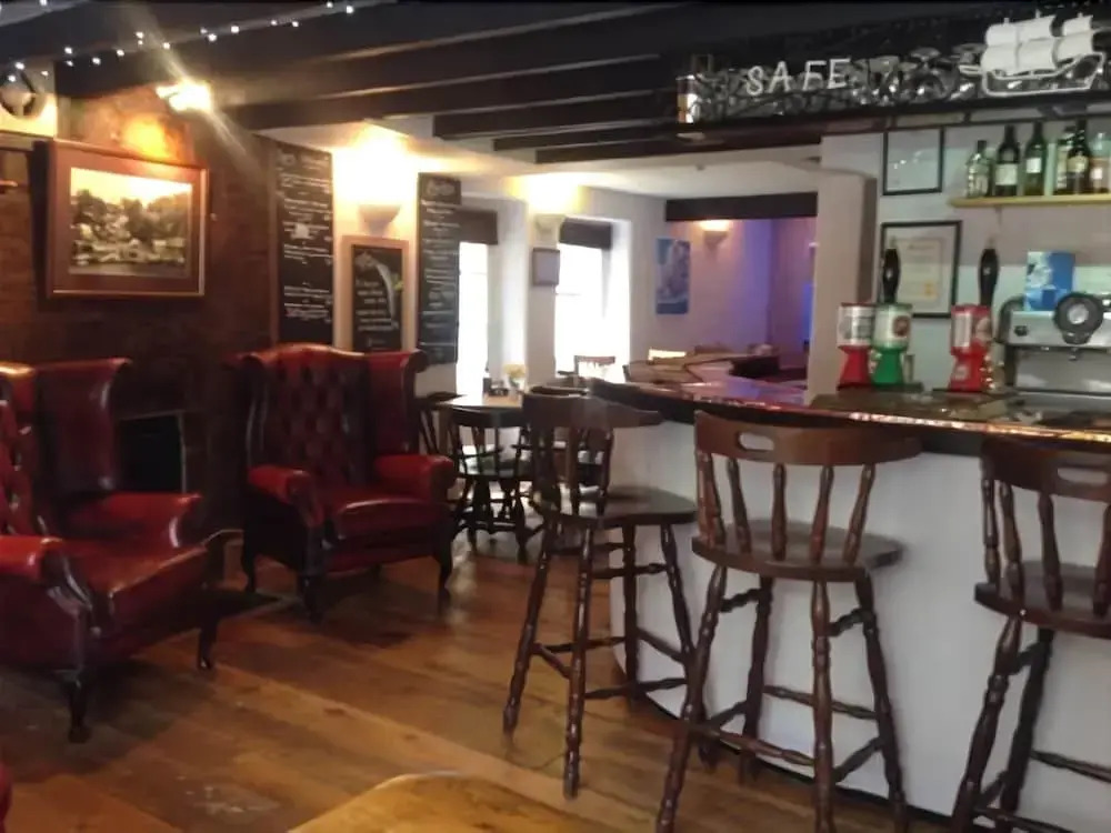 Safe Harbour Inn