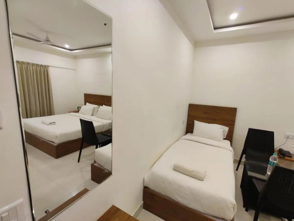 Hotel Airport City